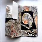 FINGERWANDERUNGEN 20x30 cm, Eichenholzbuch mit Farbstiftzeichnungen, Collagen